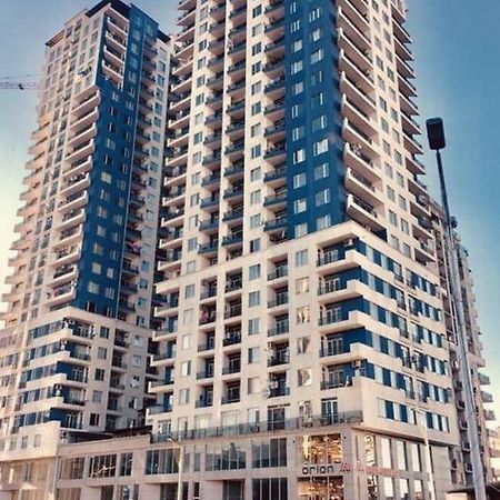 Luxure Apartments Batumi Luaran gambar
