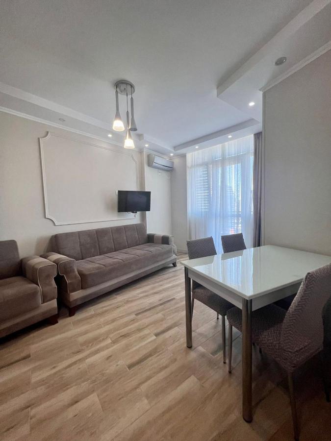 Luxure Apartments Batumi Luaran gambar